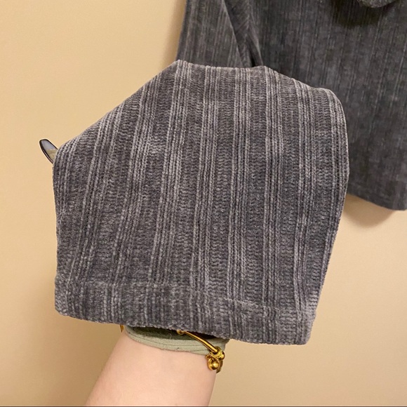 Grey OS Sweater - Picture 4 of 6